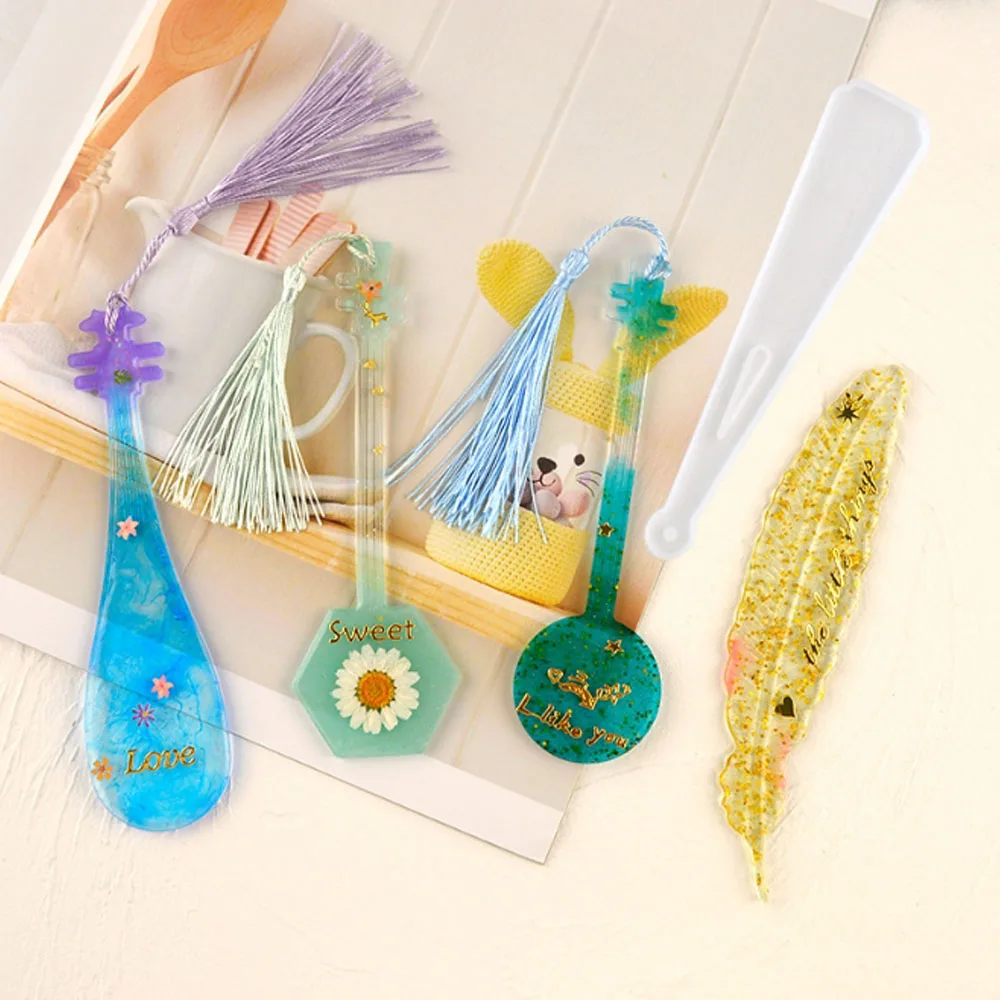 

1PCS Silicone DIY Bookmark Casting Mould DIY Craft Silicone Mold Bookmark Mold Making Epoxy Jewelry Supplies (White)