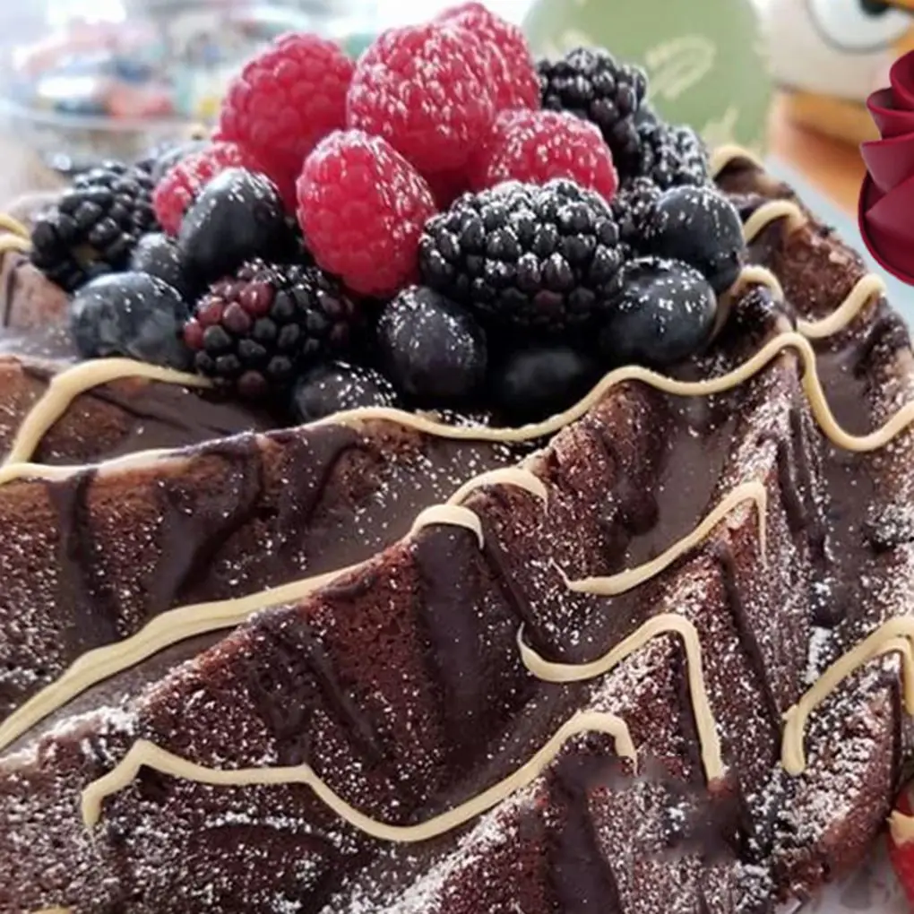 

Random Color Kitchen Bakeware Swirl Shape Silicone Cake Moulds Pan DIY Cookies Desserts Baking Mold Pastrye Cake Decorating Tool