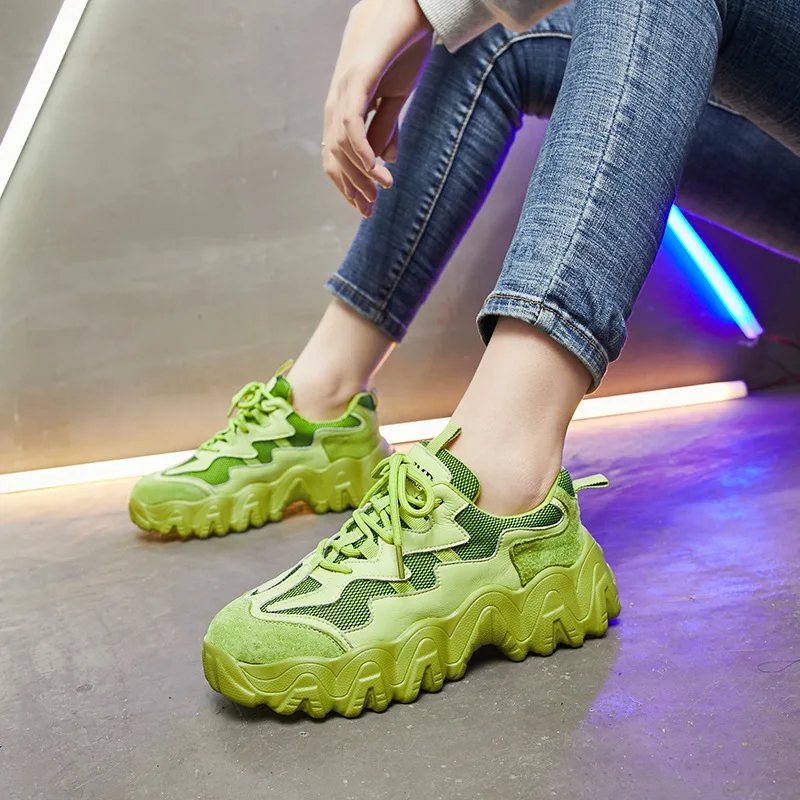 Женские кроссовки на платформе Fujin зеленые и черные вулканизированной подошве