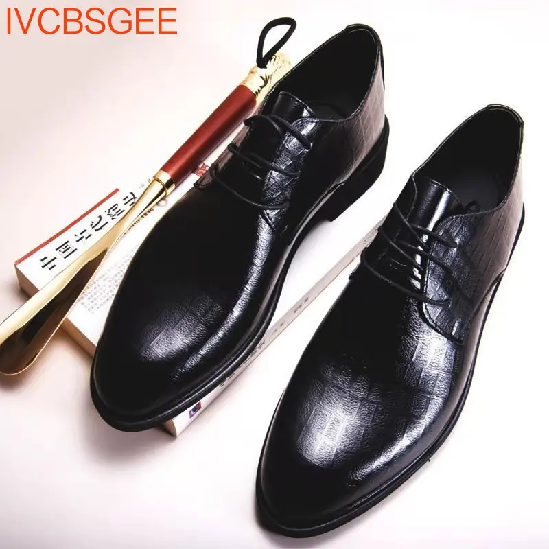 

Новинка 2021, искусственная обувь, черные мужские офисные свадебные мужские кожаные туфли с острым носком, мужские уличные туфли-оксфорды
