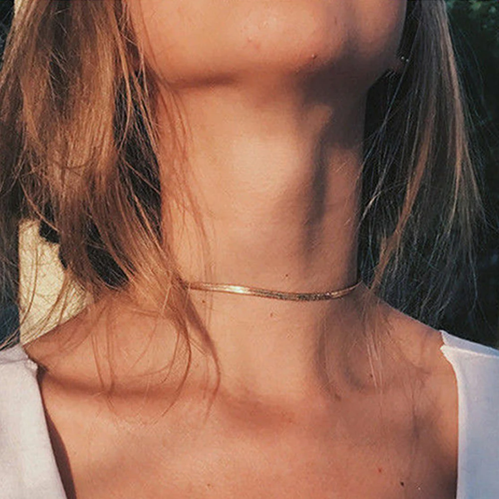 Женское Ожерелье чокер с блестками простое ожерелье плоским лезвием и змеиным