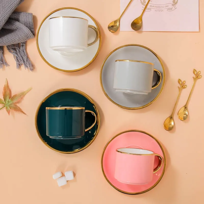 Керамическая кофейная чашка в европейском стиле с ложкой 240 мл | Дом и сад