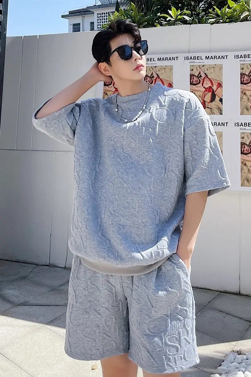 

IEFB Korean Streetwear Fashion Short Sleeve T-shirt Three Dimensional Embossed Summer Twp Pieces Set + Causal Shorts Suit 9Y7248