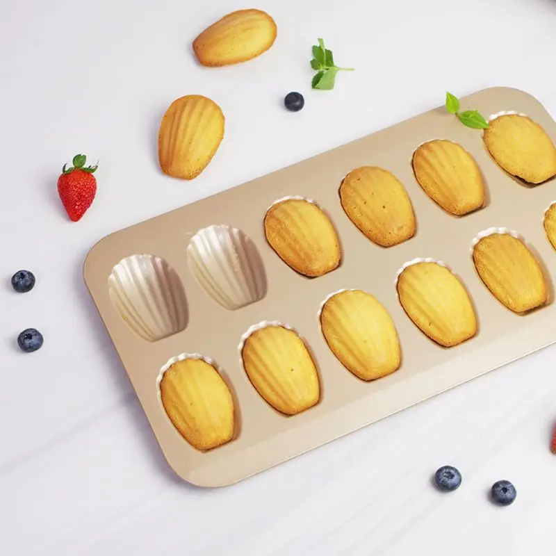 

12Cup Gold Nonstick Madeleine Pan Shell Shaped Carbon Steel Mold Mould Pan for Home Kitchen Restaurant Use Baking Tools Kit