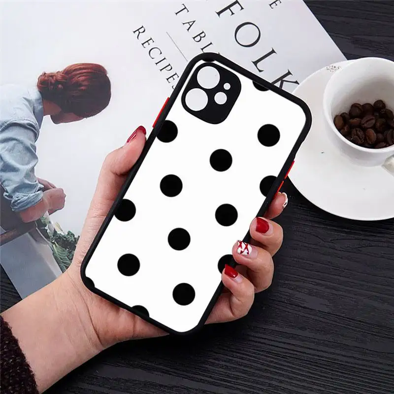 

Black And White Polka Dot Phone Cases Transparent Matte for iPhone 7 8 11 12 s mini pro X XS XR MAX Plus cover funda