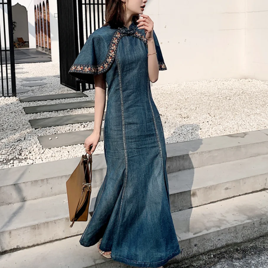 Женское джинсовое платье с юбкой годе винтажное длинное облегающее вышивкой