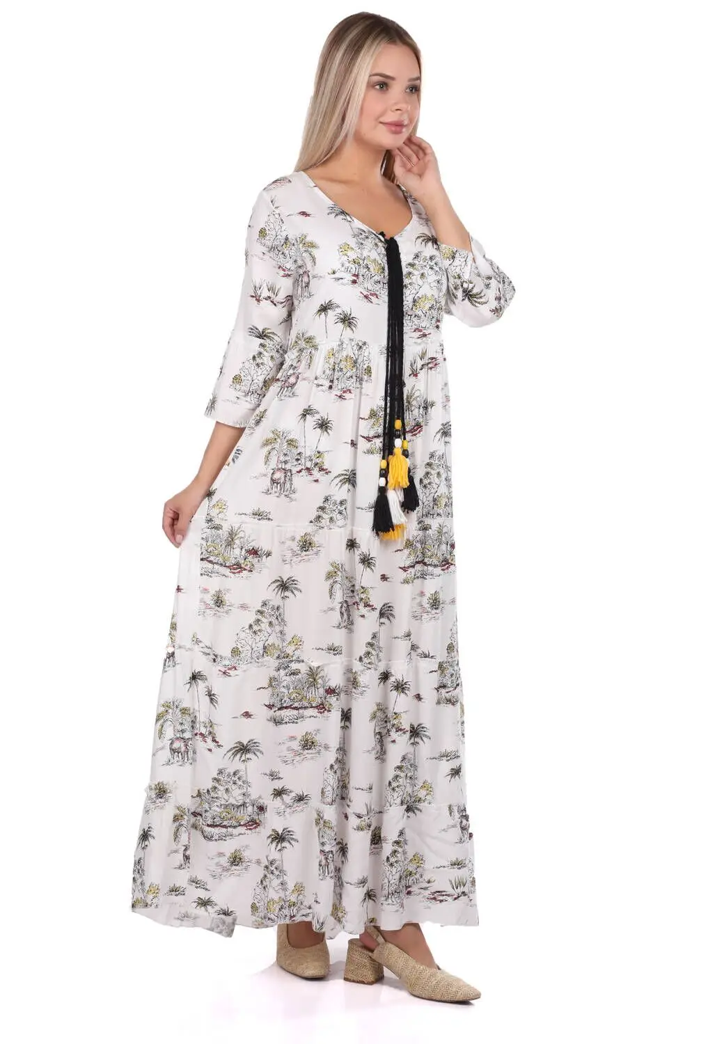 

Markapia Tassels Decorated Dress
