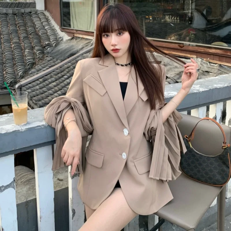 

2021 Новый корейский стиль чувство дизайна тяжелая промышленность слегка зрелый стройнящий элегантный плиссированный костюм с двойным рука...