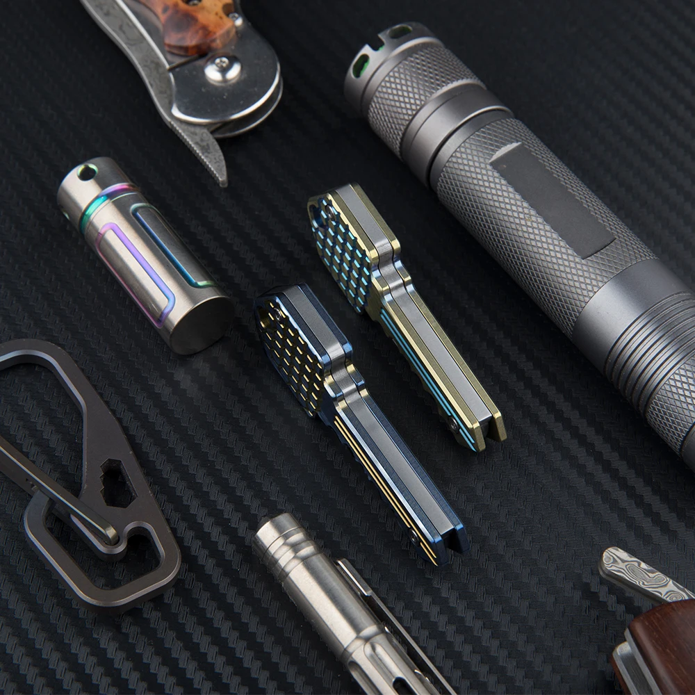 

Mini Titanium Folding Knife Multi-function Key Carving EDC Outdoor Self-defense Tool Knife