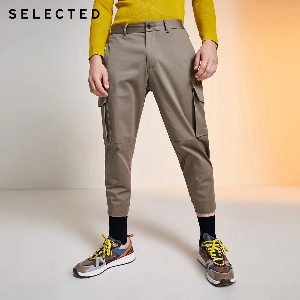 Мужские слегка тянущиеся брюки с несколькими карманами и манжетами S |