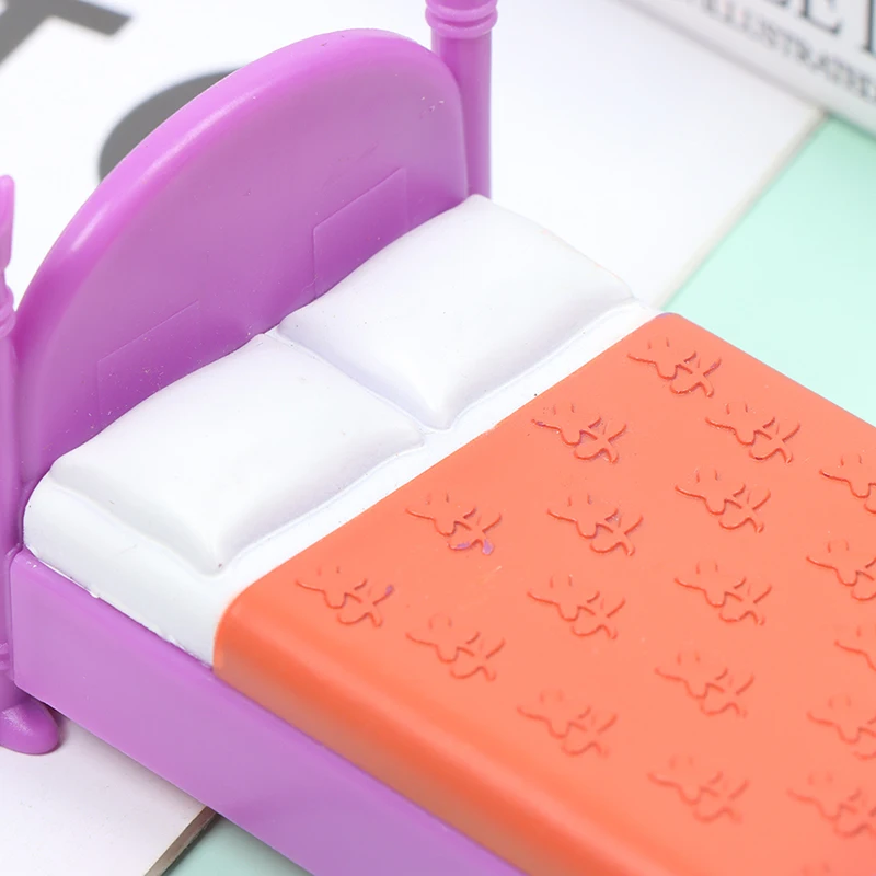 Дом для аксессуаров кукольной мебели Кровать Игрушка Претендовать Играть Мини Гостиная Дети.