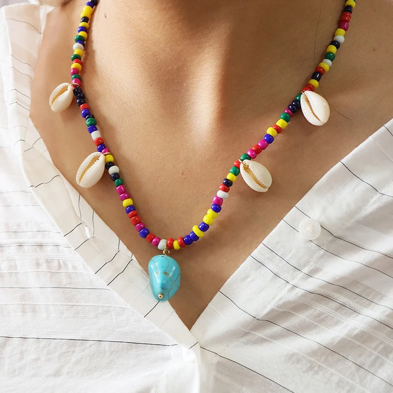 

New Retro Fashion Color Small Bead Shell Necklaces for Women Wholesale Pendant Necklace Woman Jewelry Drop Shipping