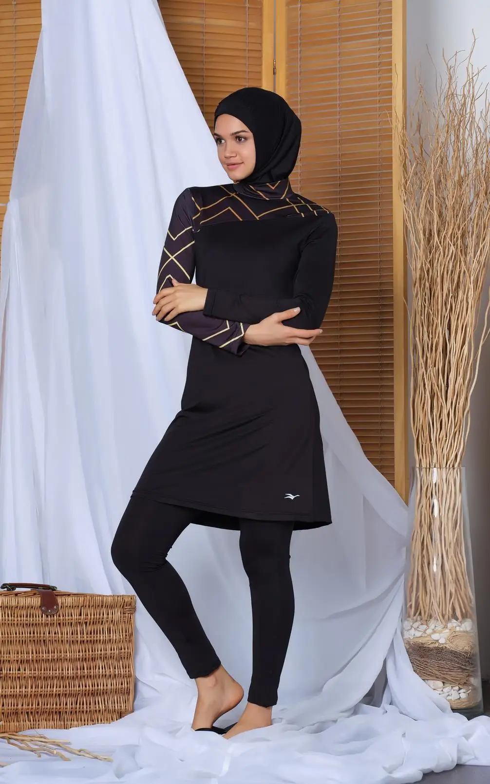 

Muslim Swimwear Burkini Islamic Women Modest Hijab Musulmane Maillot de main femme 'ALFASA 20124 Gold Pool Model'