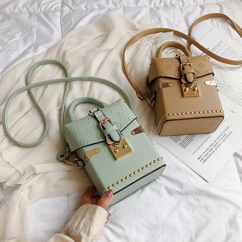 Женская сумка из искусственной кожи с тиснением в виде цветов новая мессенджер