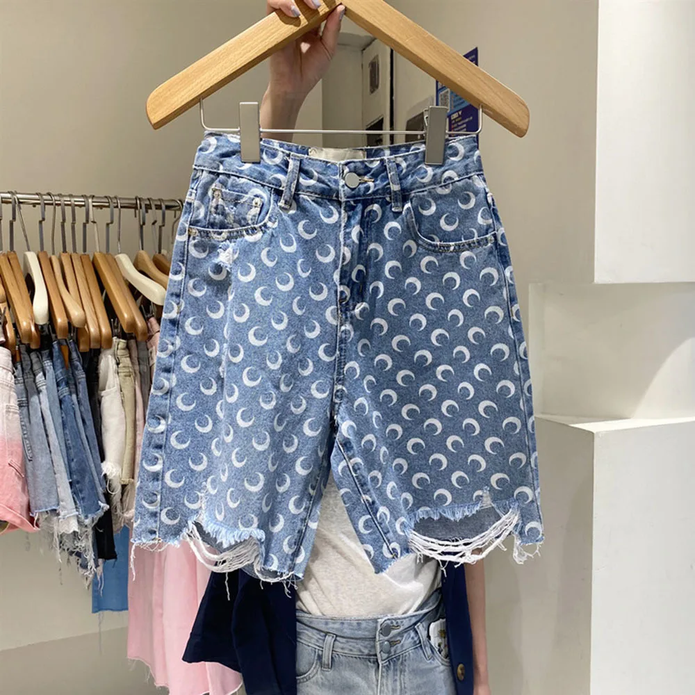 

Moon Pattern Holes Denim Shorts Women Summer Straight Knee Length Pants Mom Jeans High Waist Ripped Jeans Y2k Fashion