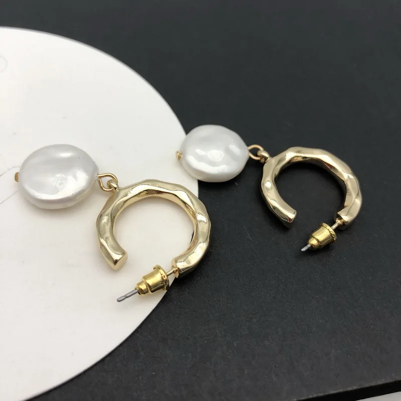 TOTASALLY Fashion Women Imitation Pearl Earrings Baroque Irregular hoop Vintage Party Jewelry | Украшения и аксессуары