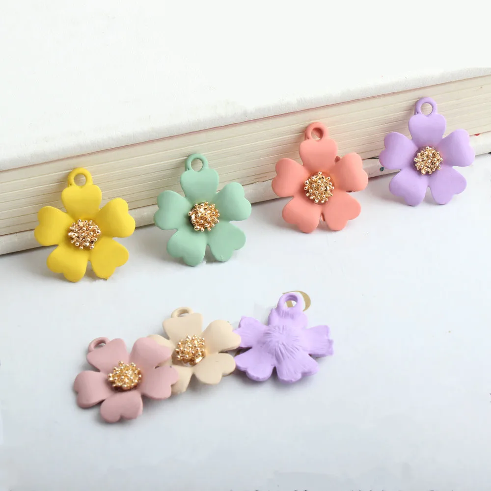 

10pcs Alloy Daisy Flowers Enamel Charms Colorful Spray Paint Zinc Metal Pendants Fit DIY Jewelry Earrings Bracelet Accessory