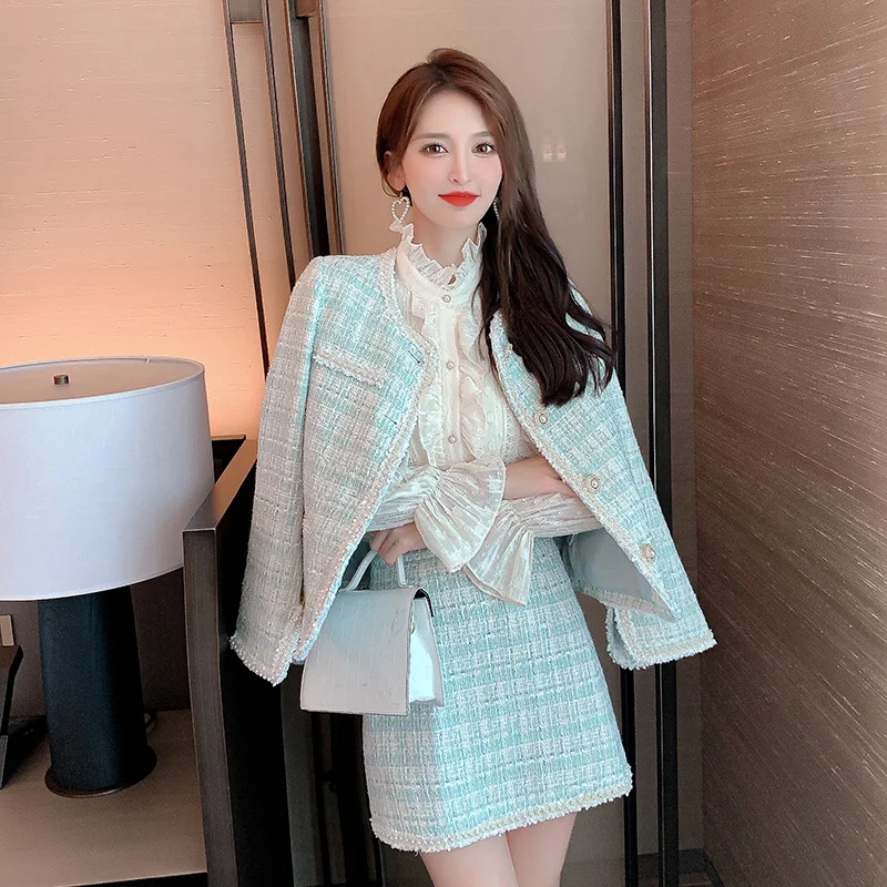

Celebrity Pearls Tweed Suits Two Piece Dresses Sets For Women 2021 Autumn Winter Clothes Beading Pearl Chain Jackets Skirts Sets