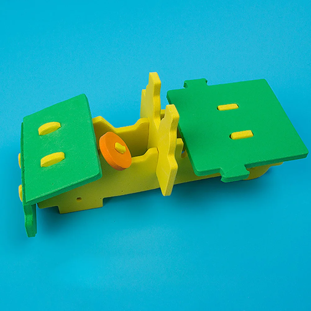 

DIY Hand-Made Aerodynamic Car Children's Science Experiment Toy Science Technology Small Production Physics Small Experiment