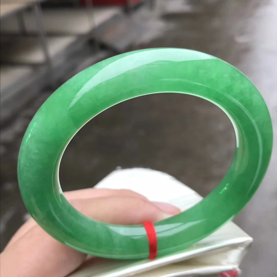 

Only One !59.2MMCertified (Grade A)100% Natural Green Jadeite JADE Bracelet Women Bangle