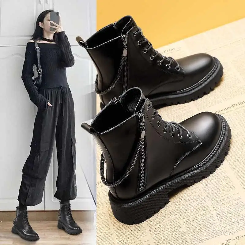 Ботинки женские на толстой платформе со шнуровкой черные мотоциклетные 2020 |