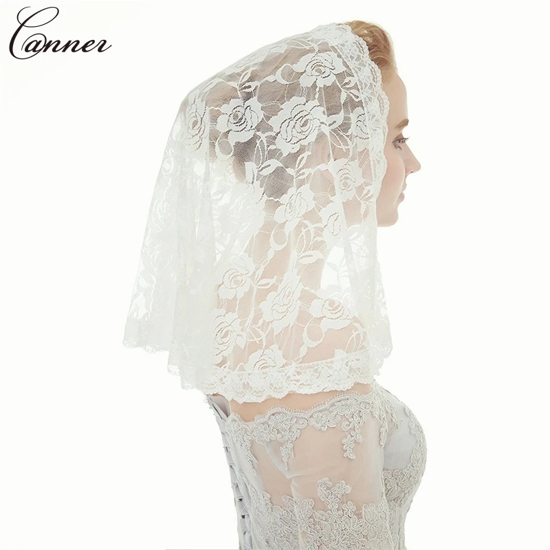 Короткая фатиновая свадебная вуаль белого черного бежевого цвета для свадьбы