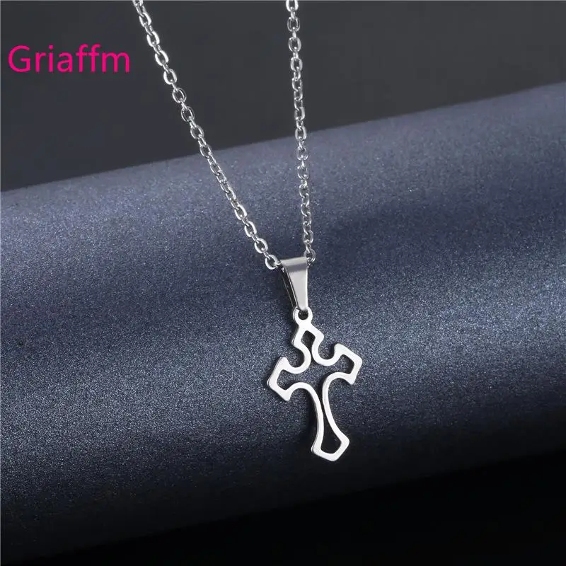 

2021 Fashion Cross Necklace for Women Stainless Steel Clavicle Cross of God Prayer Jesus Pendant Necklace Accessories Jewelry