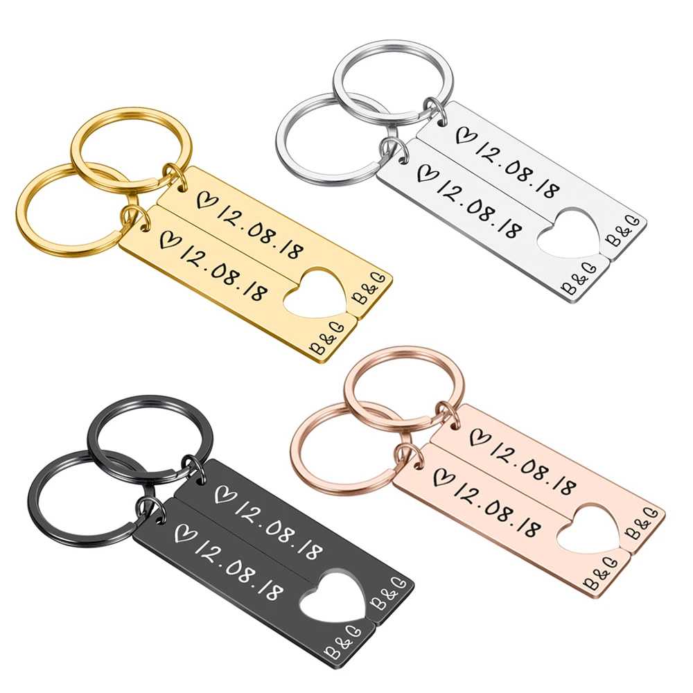 

Personalized Heart Keychain Set Engraved King Date and Name Love Keyring Gift for Couples Girlfriend Boyfriends Key Chain Rings