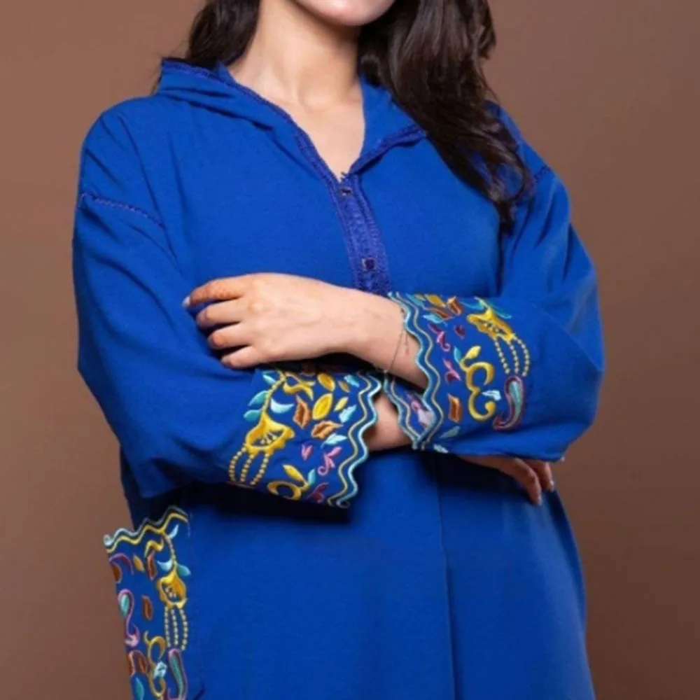 

Autumn New 2021 Fashion Casual Solid Color Embroidery Simplicity Temperament With Hood Pocket Long Sleeve Dress Women's Robe