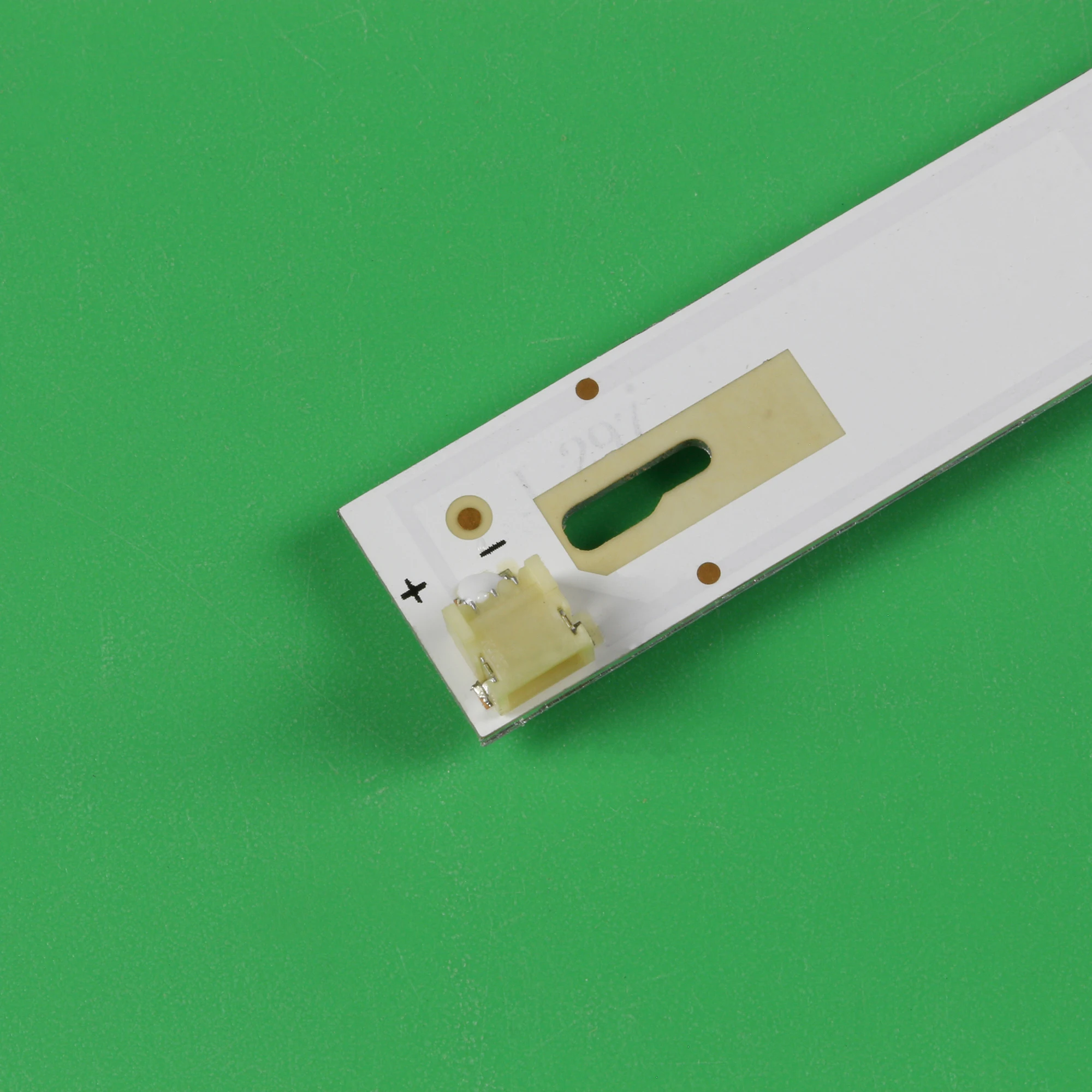 Светодиодная лента для подсветки телевизора Philips 55 дюймов K550WDC1 A1 4708-K55WDC-A2113N01 55U5080