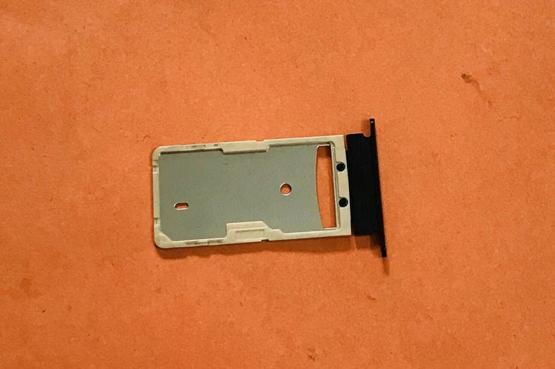 

Оригинальный слот для Sim-карты для Coolpad 1831-A0 MT6750 Восьмиядерный 5,5 дюймов Бесплатная доставка