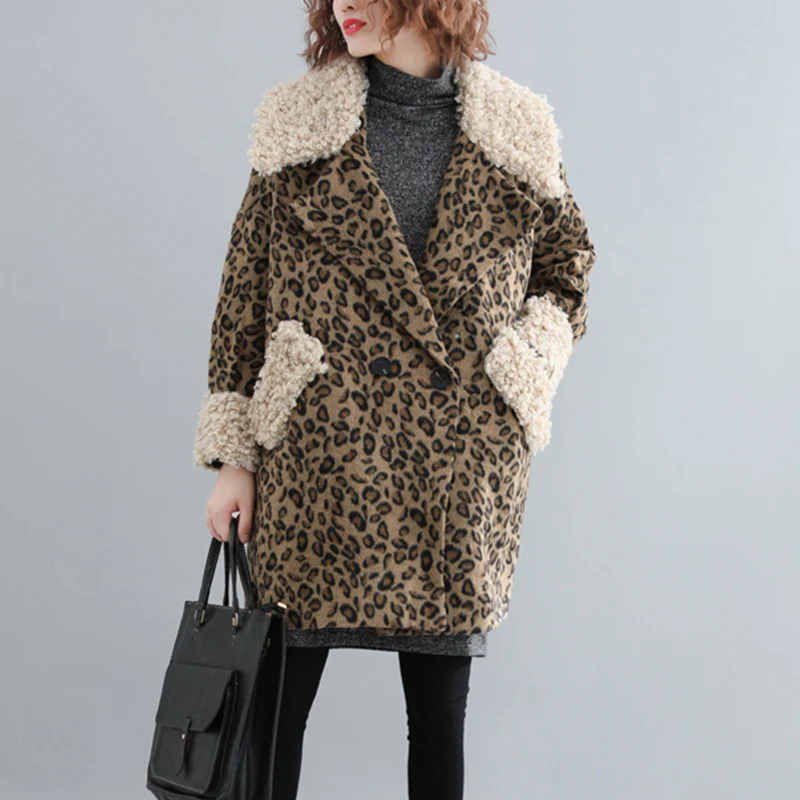Осенне зимнее шерстяное пальто с меховым воротником и леопардовым принтом