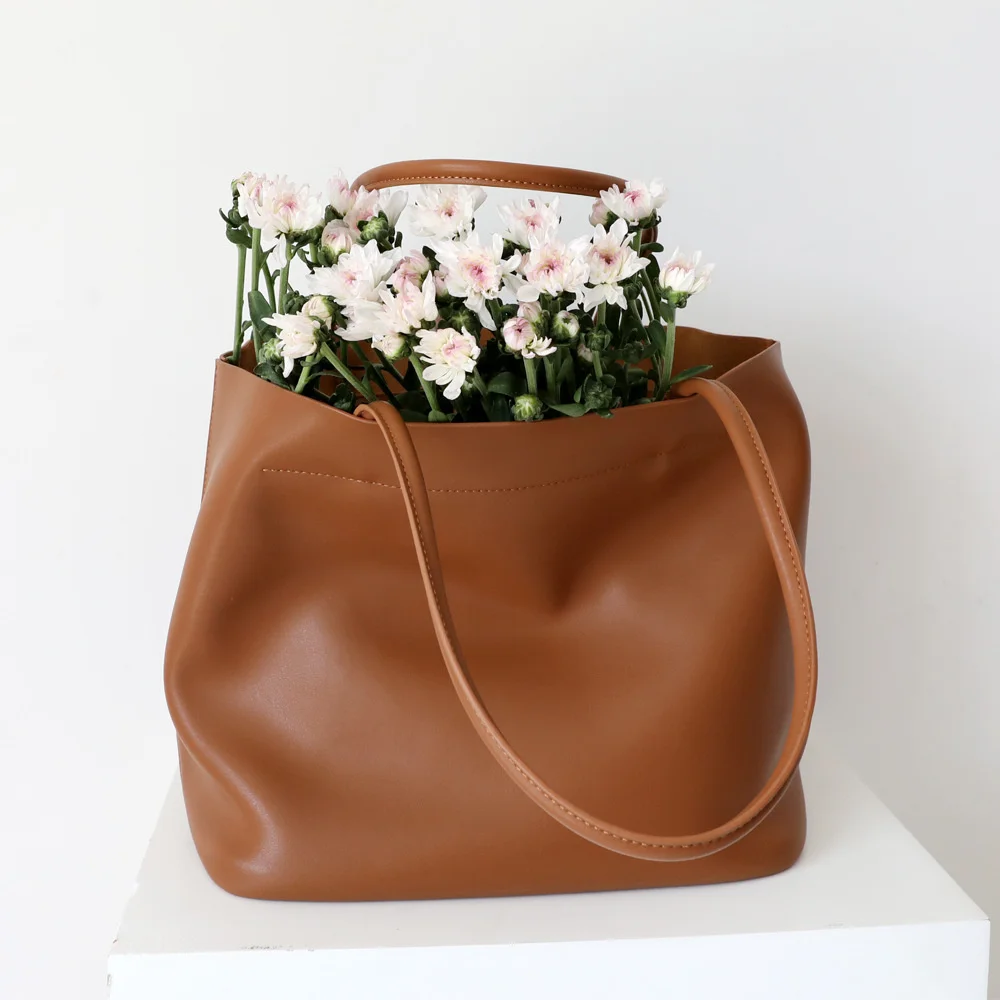 

Capacity New Large Ladies Hand Bags Fashion Genuine Leather Female Totes Luxury Handbags Women Bags Designer Soft Shoulder Bags