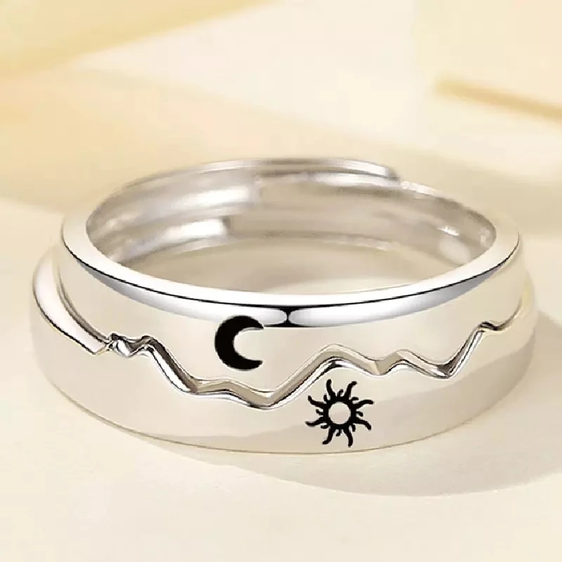 2Pcs Sun Moon Couple Rings Open Adjustable Lovers Rings Wedding Jewelry Ring Friendship Women Men Valentine'Day Gift