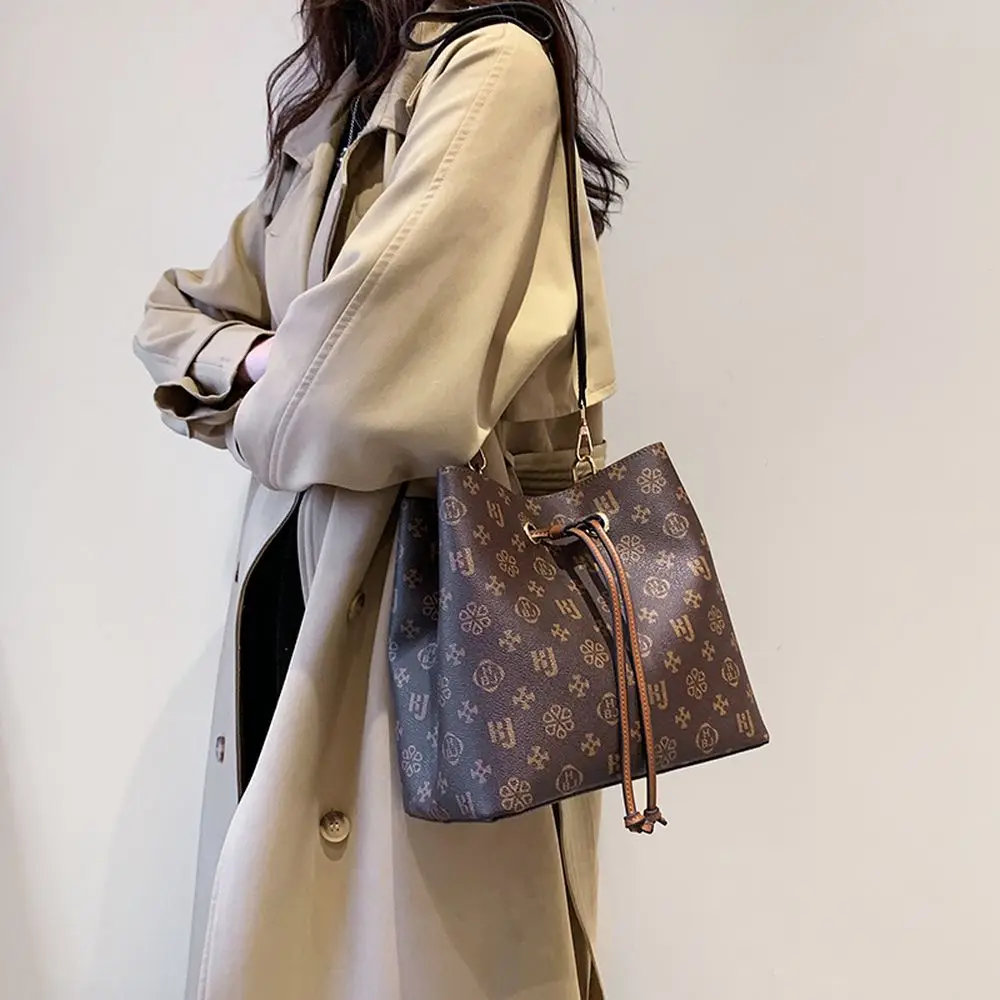 

Женские сумки 2021, женская брендовая сумка на плечо, сумки через плечо, сумочка-Багет, роскошная женская брендовая дизайнерская дешевая сумо...