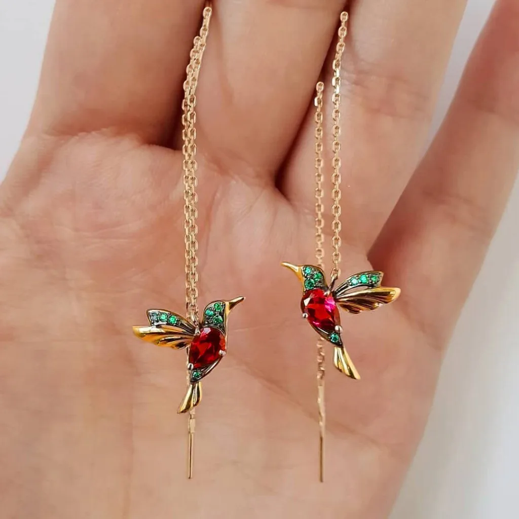 

Fashionable Wing Spreading Zircon Hummingbird Long Pendant Earchain Lady Jewelry Party Jewelry Gifts Fashion Earrings Women #672