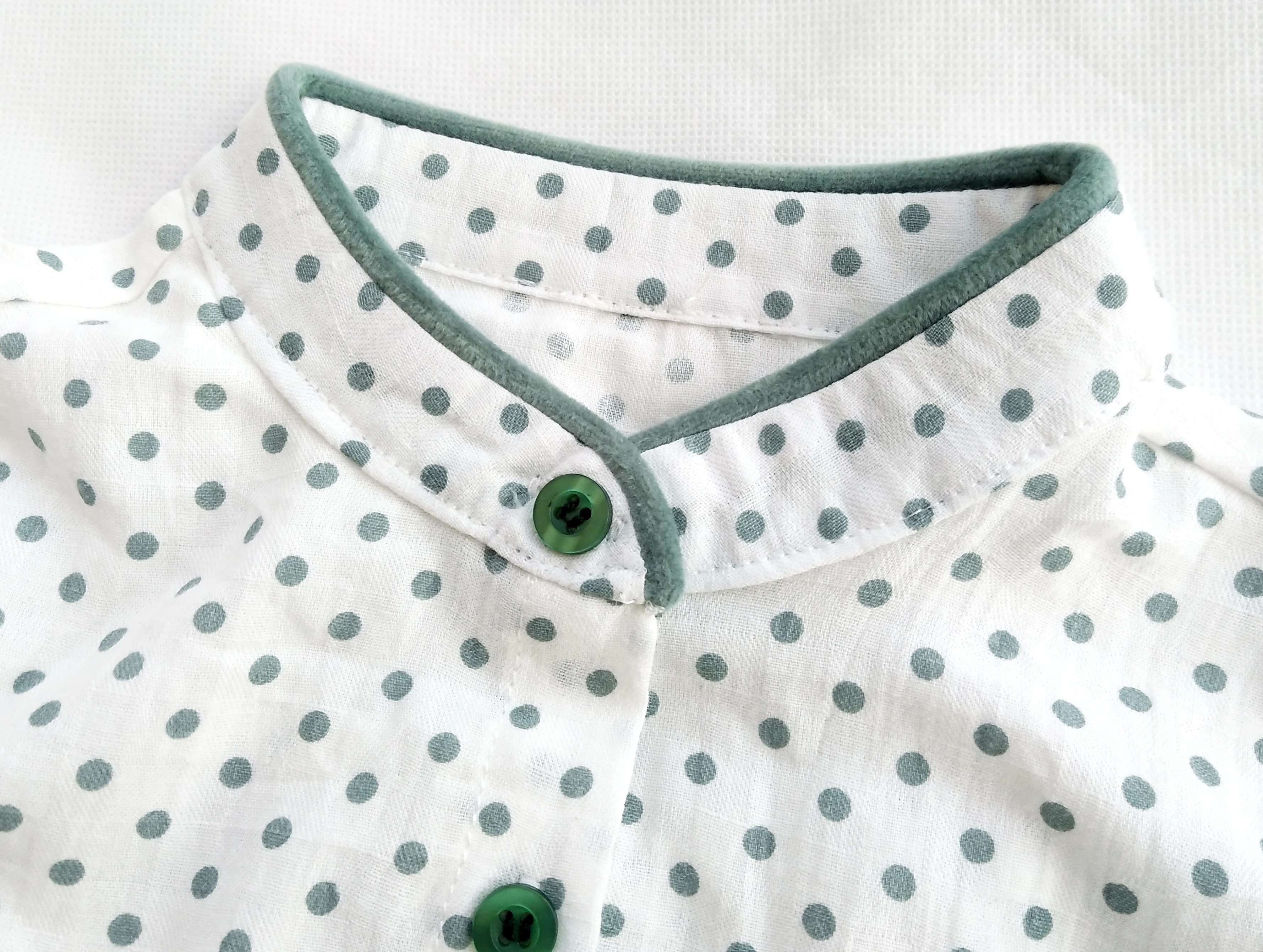 Детский хлопковый комбинезон с галстуком-бабочкой и шортами | Детская одежда