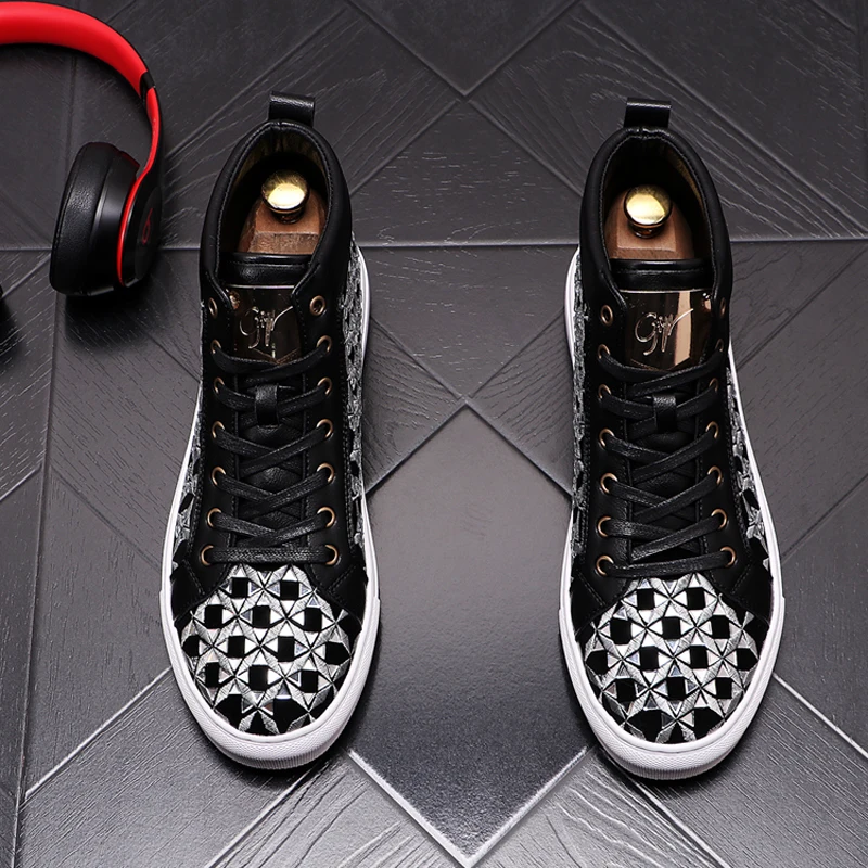 

Men's Vintage Boots Round Toe Outdoor Cowboy Boots Men Mid Calf PU Leather Motorcycle Casual Shoes Embroidery Male Boots