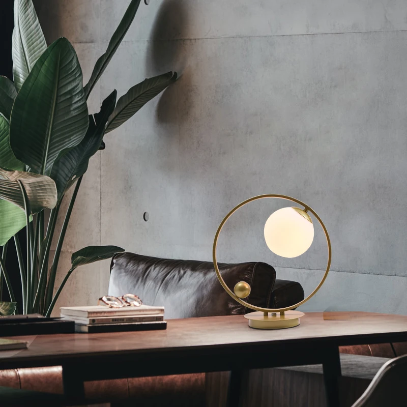 Современная настольная лампа с металлическим абажуром стеклянные прикроватные