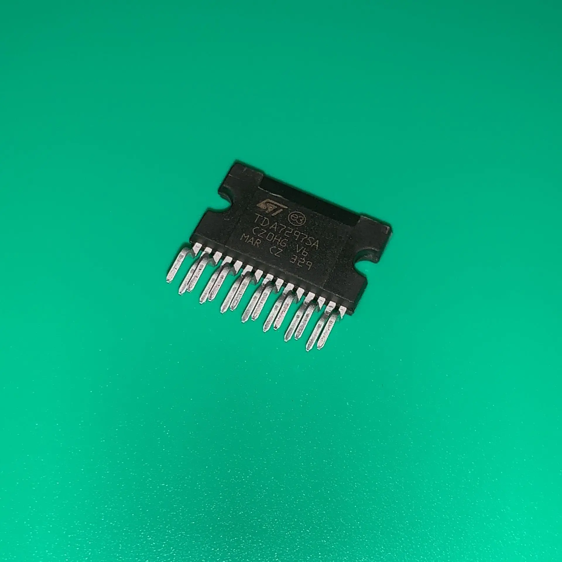5 шт./лот TDA7297SA молния 15 TDA 7297 SA IC AMP двойной мост CLIPWATT15 TDA7297 SA|Драйвер двигателя| |