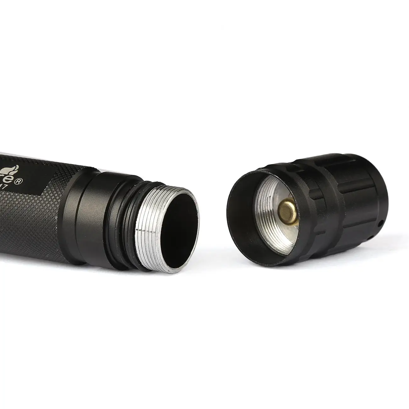 

3000LM SKYWOLFEYE X- LED Zoomable Flashlight 18650 Torch Lamp Light