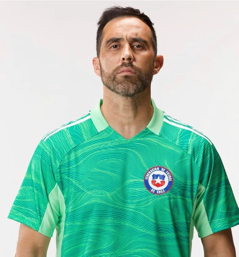 

2021 22 Chile America's Cup home red and away white goalkeeper jersey A.VIDAL VALDIVIA ALEXIS Vidal VARGAS MEDEL competition training uniform
