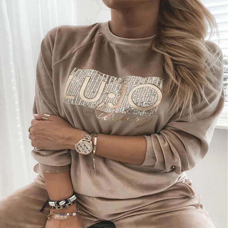 

2 Piece Sets Women Velvet Tracksuit Gold Letters Printed Women's Sets Oversized Hoodies Pants Suits Conjunto Sudadera Mujer 2021