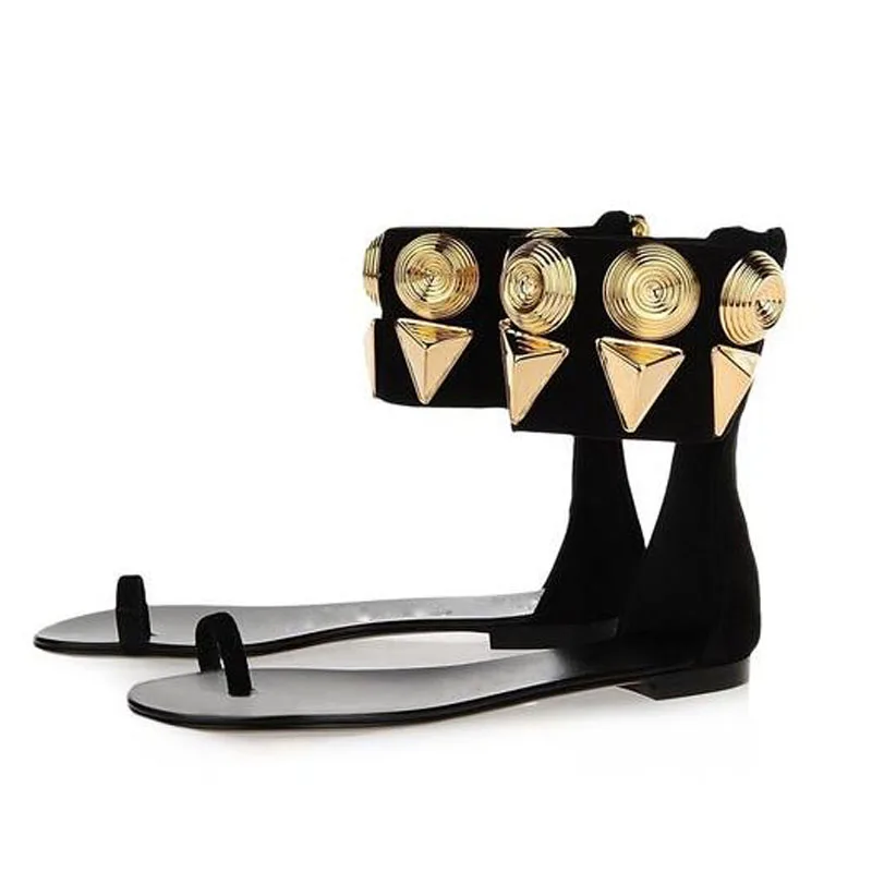 

Босоножки женские на плоской подошве, модные сандалии-гладиаторы из замши и кожи, с металлическими заклепками, повседневная обувь для зачистки, лето 2020