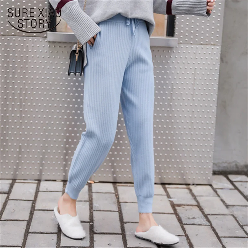 Женские трикотажные брюки шаровары обтягивающие со средней талией и карманами в