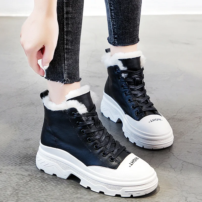 Women Boots Soft Genuine Leather Outdoor Shoes Motorcycle Street Outdoor Style Girls High Tube Boots Women Shoes Snow Boot