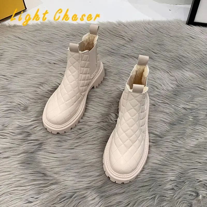 Women's Boots New Anti-skiing Boots Cotton Shoes Women's Winter Plus Velvet Thick Bottom All-match Ladies Short Boots 2021