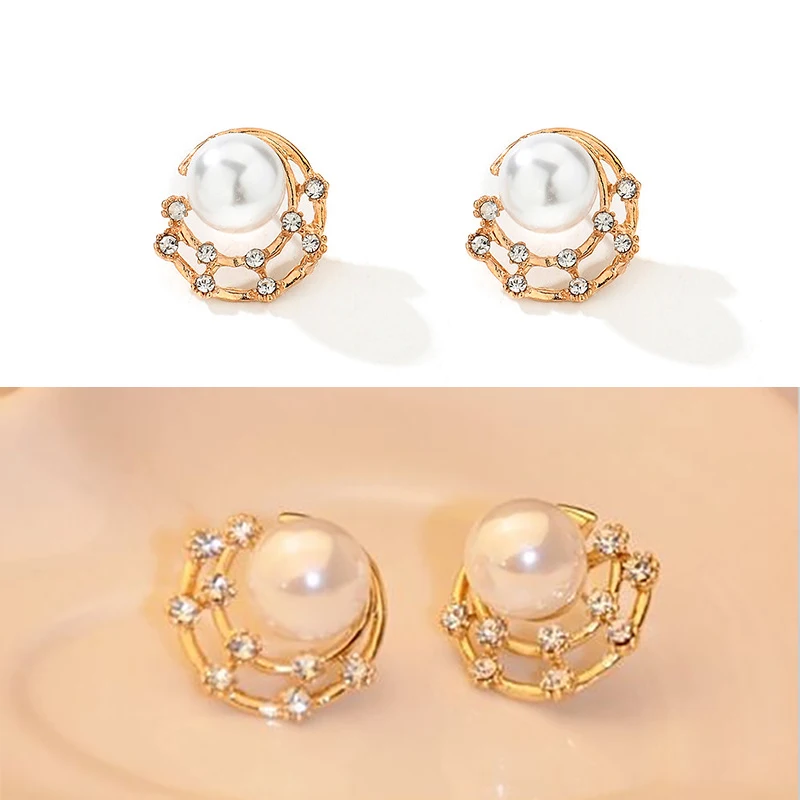 Женские золотые серьги гвоздики блестящие круглые с жемчугом и стразами 1 пара