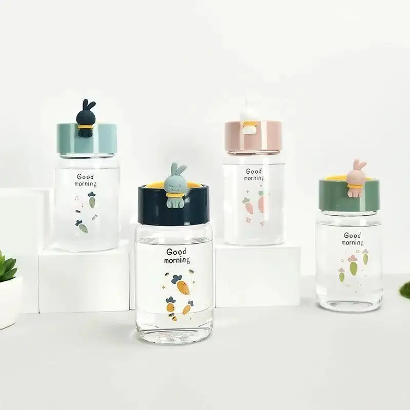 

The new simple and fresh glass water cup is portable and lovely