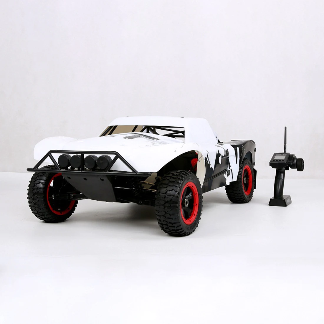Внедорожник Surwish 1:5 4WD с бензиновым приводом и дистанционным